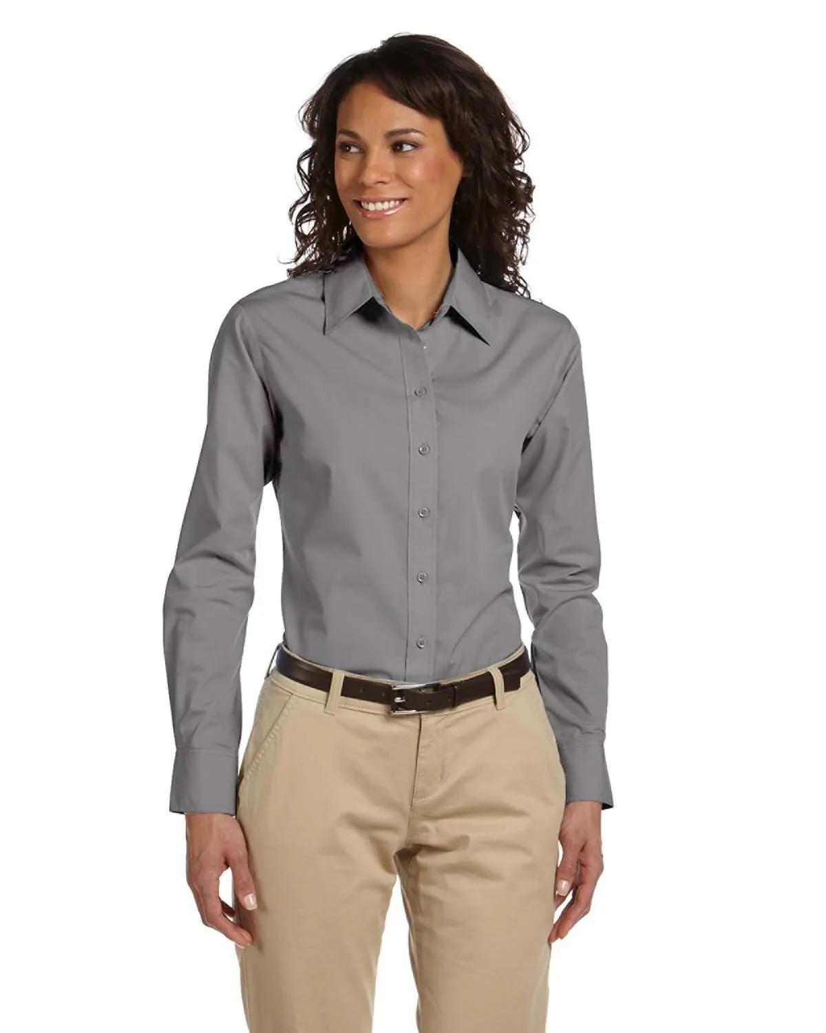 Ladies' Essential Poplin 2 of 23