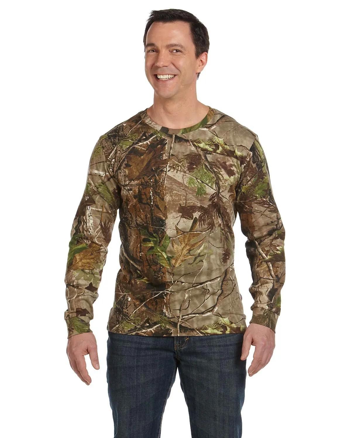 Men's Realtree Camo Long-Sleeve T-Shirt 1 of 7