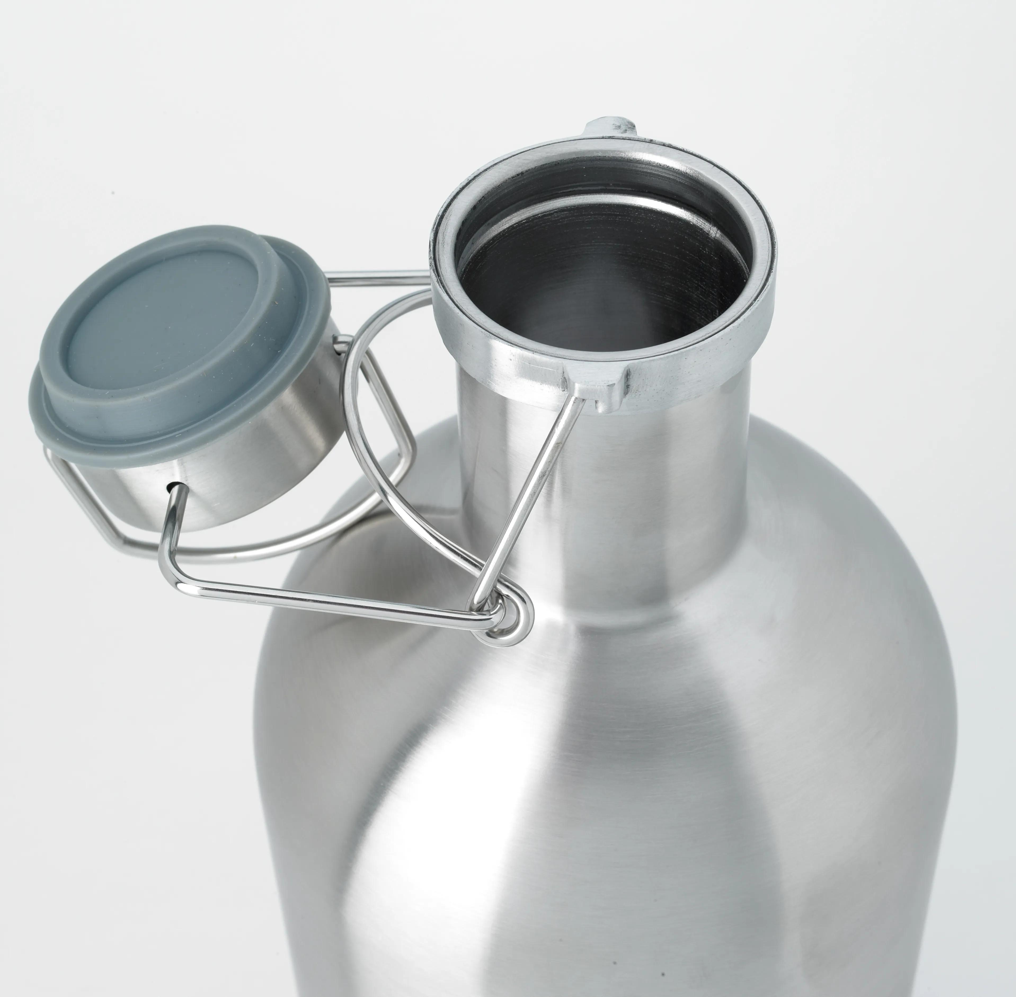 Stainless Growler - 64 oz. 4 of 14