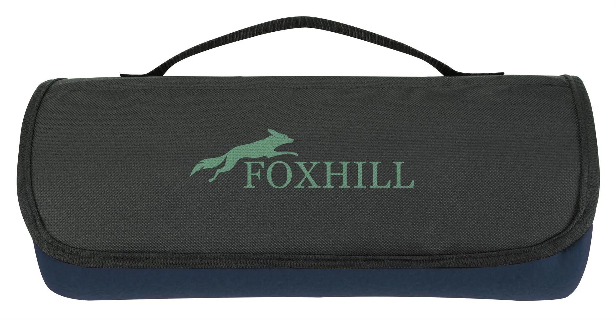 Good Value™ Roll-up Blanket 7 of 23