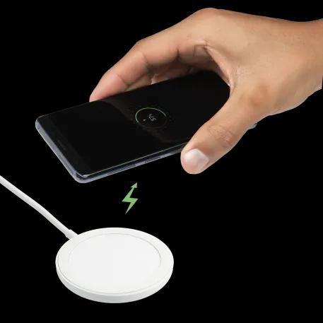 MagClick™ Pro Fast Wireless Charging Pad 3 of 8