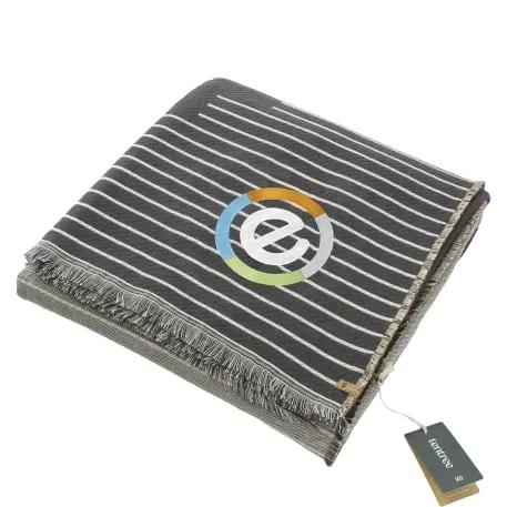 tentree Organic Cotton Peaks Woven Blanket 2 of 10