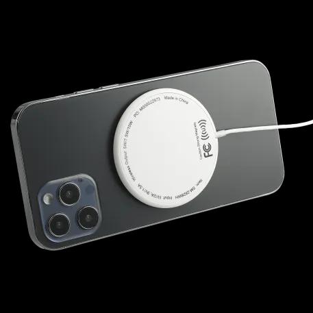 MagClick™ Fast Wireless Charging Pad 8 of 17