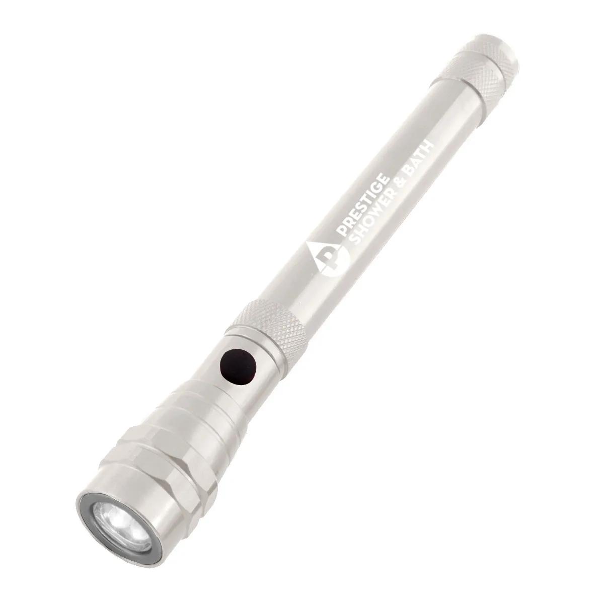 Telescopic Aluminum Flashlight With Magnet 3 of 4