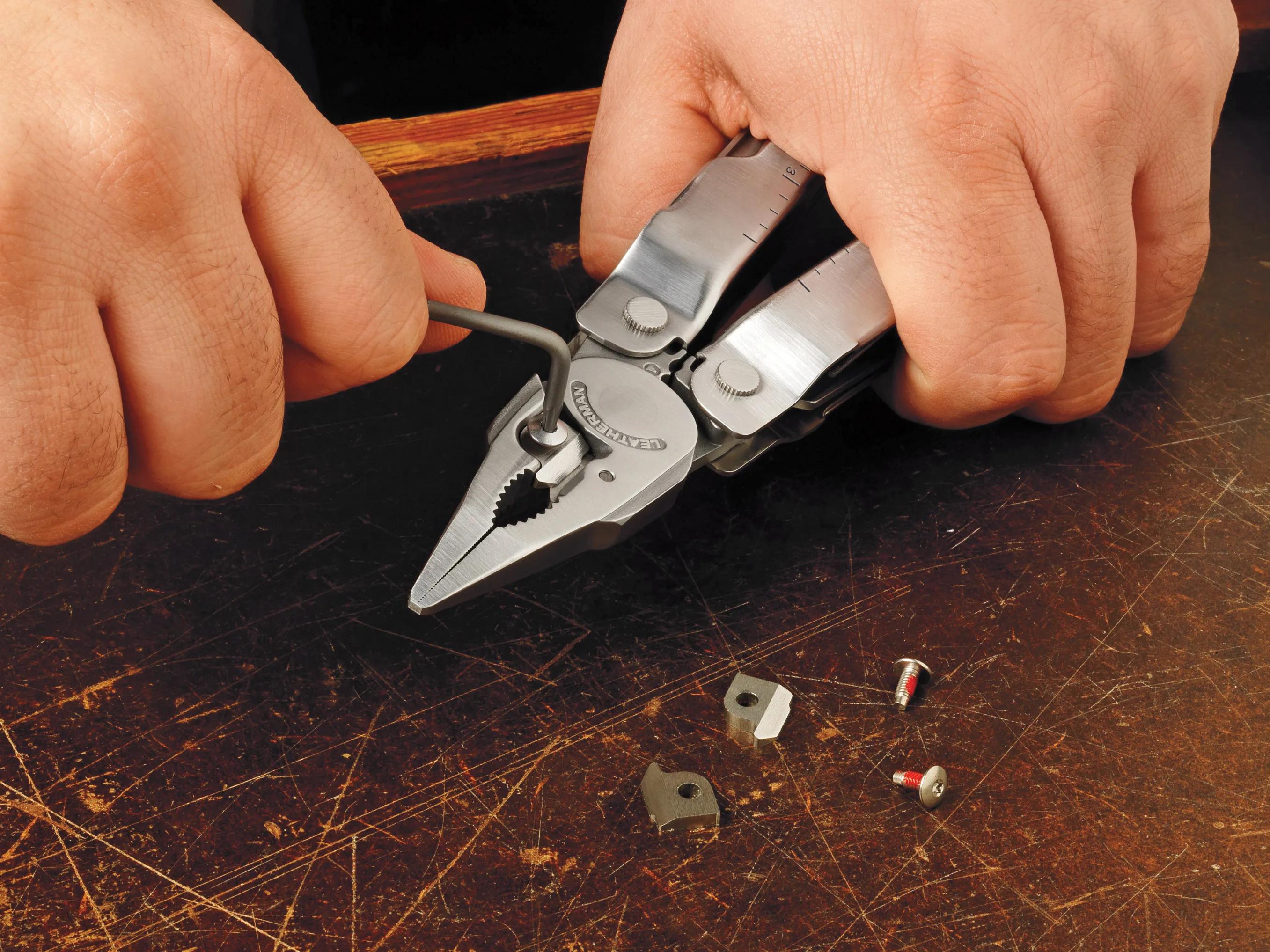 Leatherman® Super Tool® 300 14 of 27